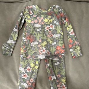 Minkyesque jammies.